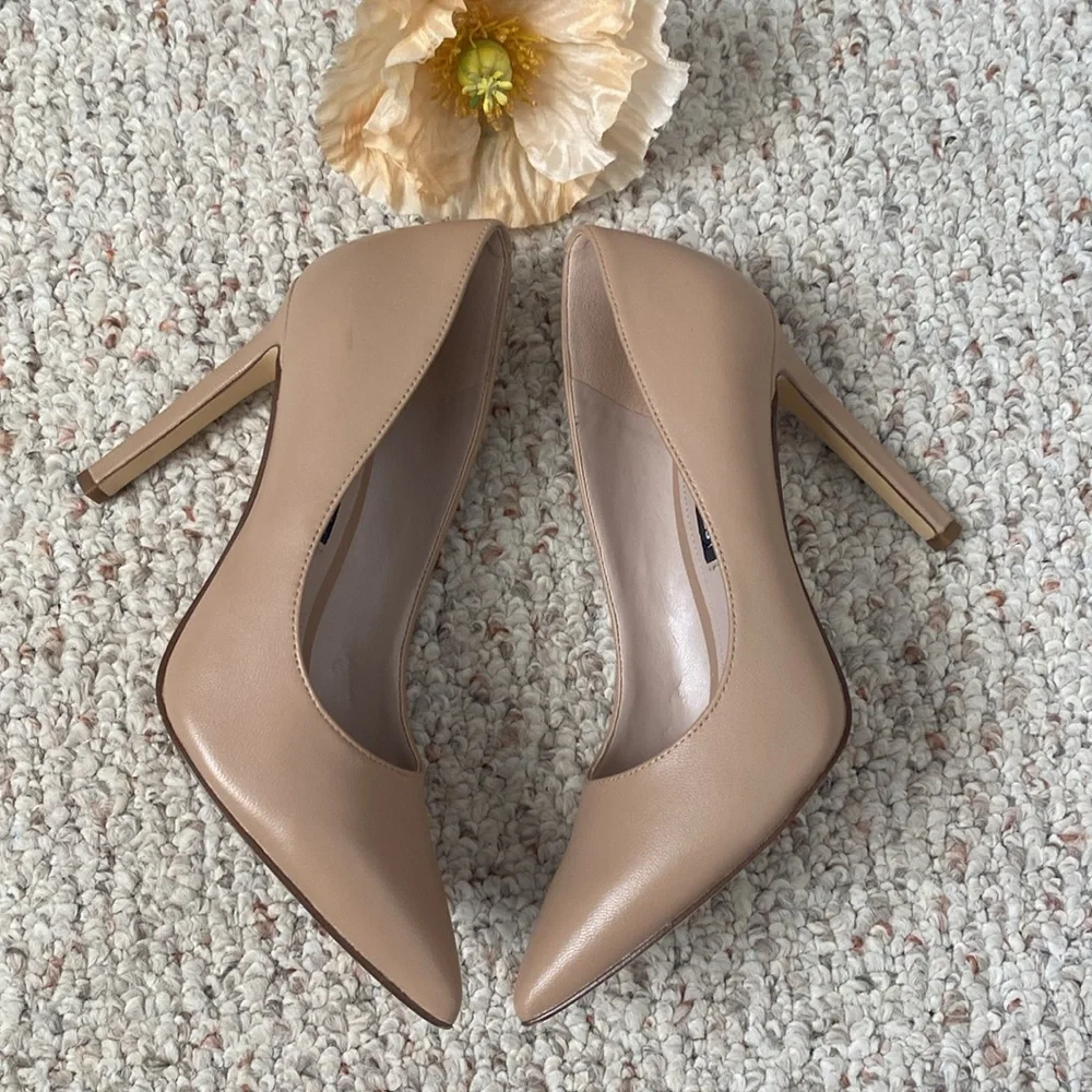 Nine West Natural Tatiana' Pointy Toe Pump size 6M - Picture 6 of 10